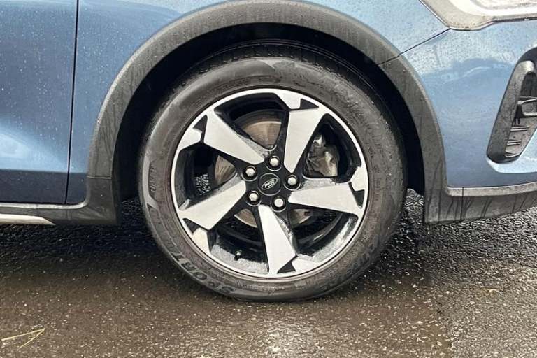 2022 Ford Focus 1.0 EcoBoost Active 5dr - 13.2 INCH DISPLAY, FRONT &amp; REAR SENSORS, CRUISE C H...