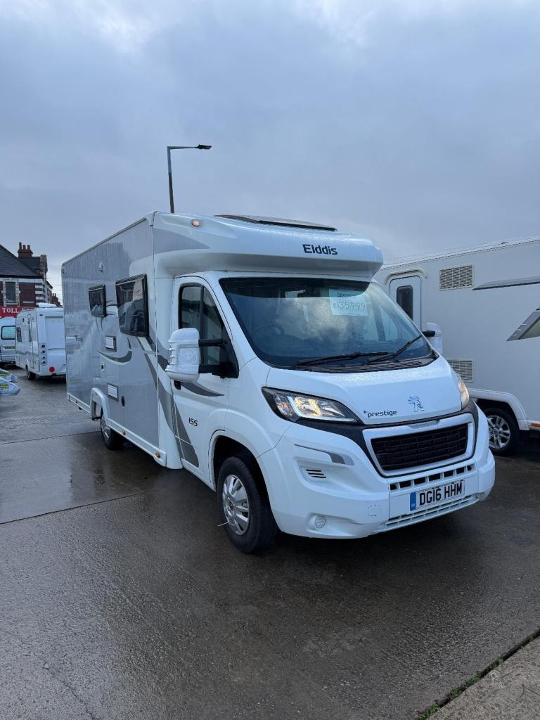 Elddis Prestige 155 Fixed Bed Side Washroom 
