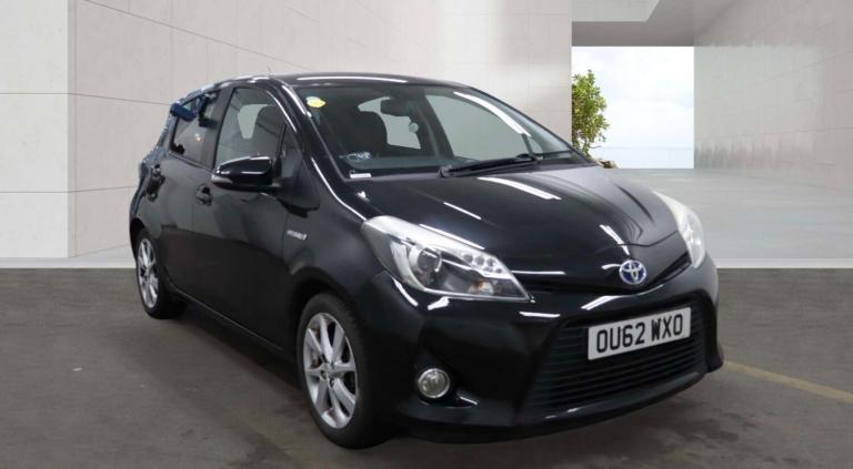 2012 Toyota Yaris 1.5 VVT-h T Spirit Hatchback 5dr Petrol Hybrid CVT Euro 5 (101 ps) Hatchback Hy...