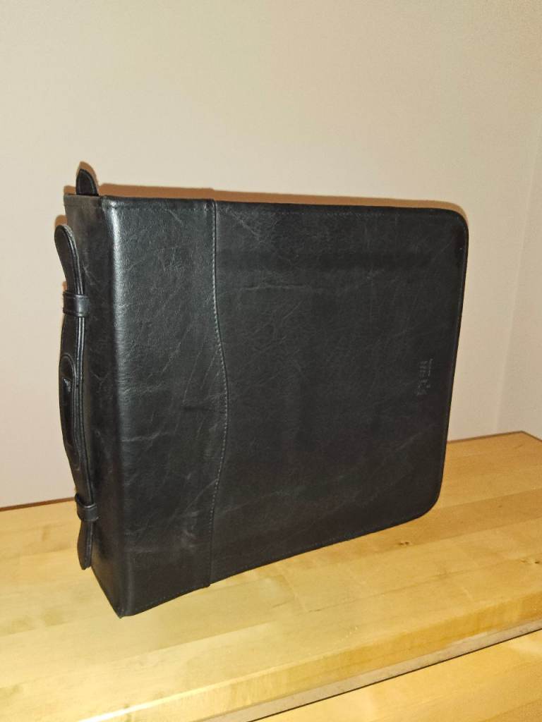 Case Logic Genuine Leather 208 CD/DVD Wallet