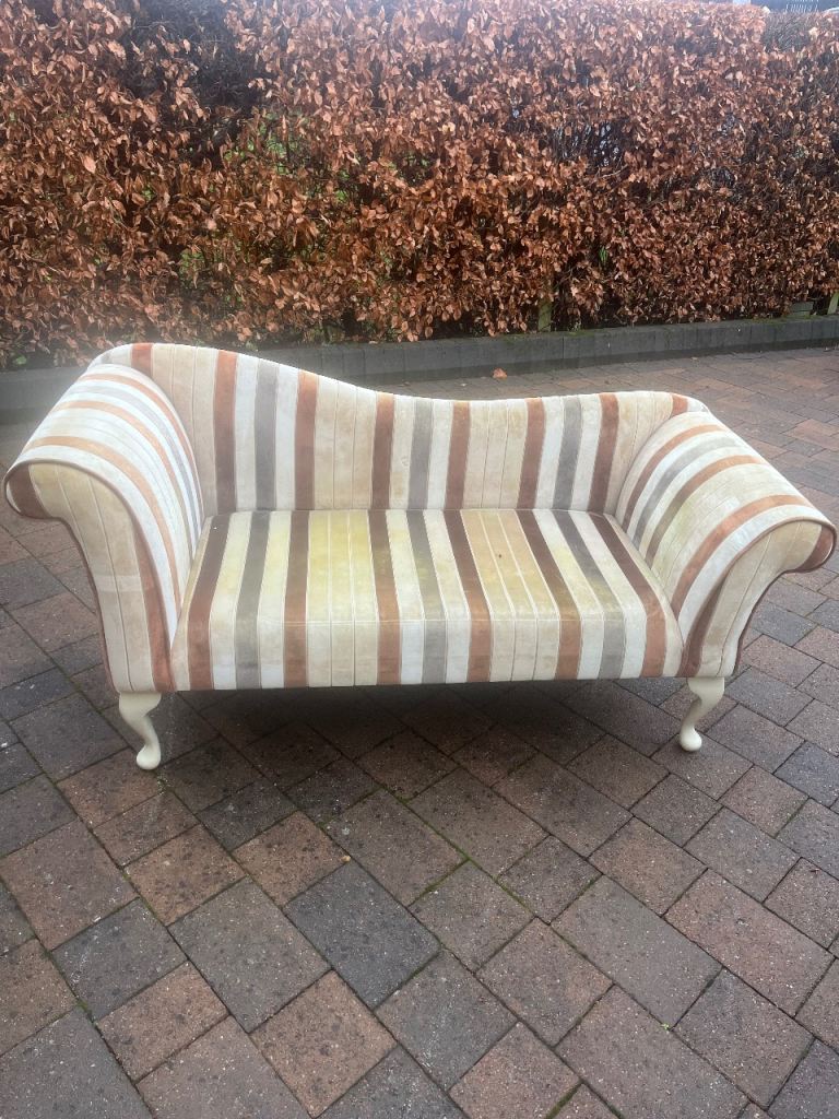 image for Lovely petite Chaise Longue 