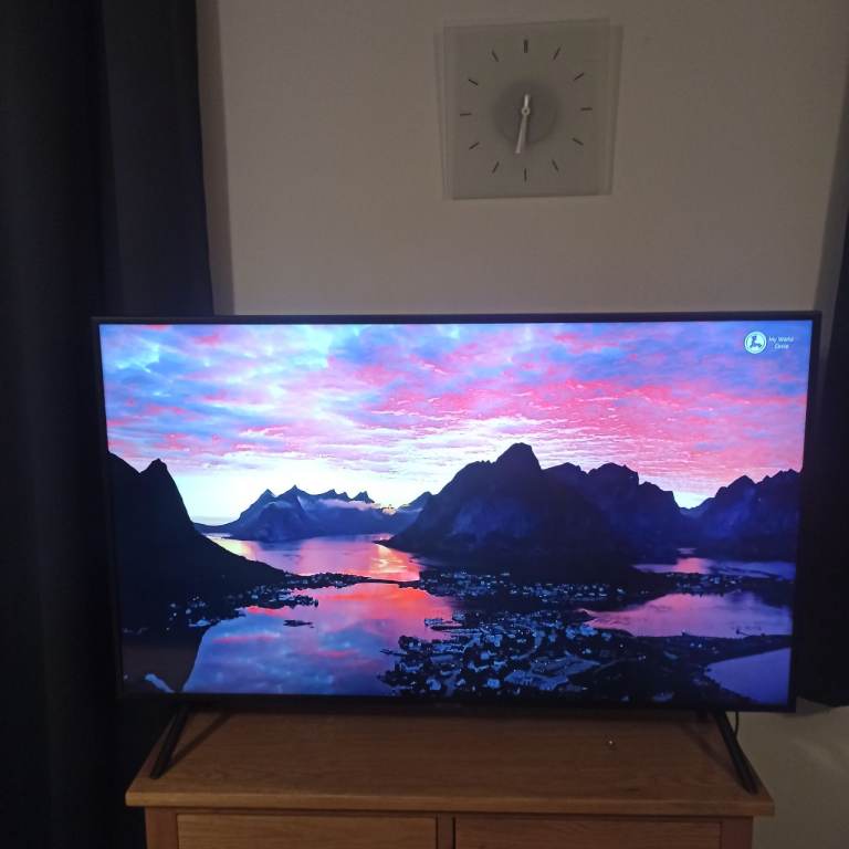 50"4K Samsung Crystal Smart TV - Like New Condition   