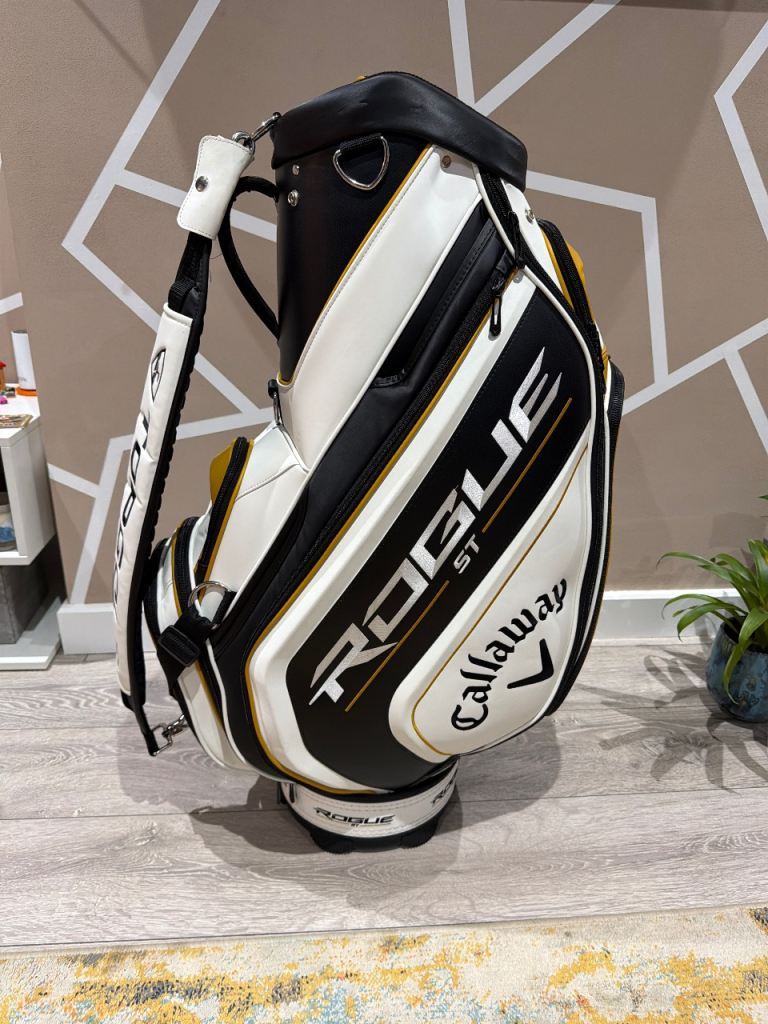 Callaway rogue st tour bag