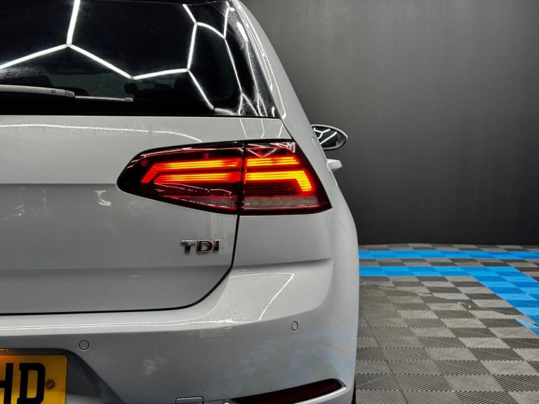 2017 Volkswagen Golf 1.6 TDI GT 5dr HATCHBACK DIESEL Manual