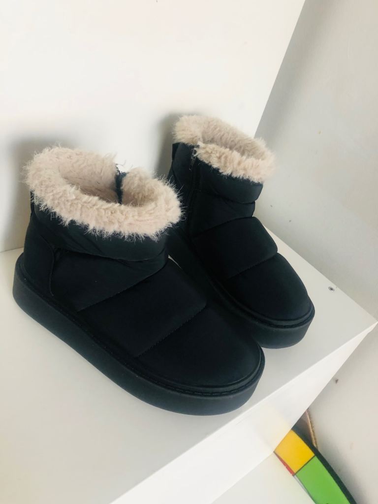 Kids snow shoes uk 13 excellent condition from ZARA