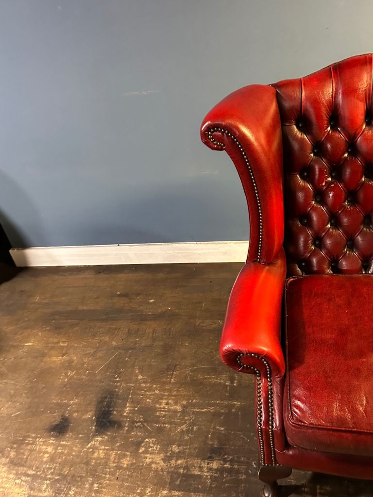 Superb vintage Oxblood leather chesterfield Queen Anne wingback chair Uk delivery 