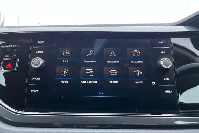 2021 Volkswagen Polo 1.0 EVO 80 Beats 5dr - APPLE CAR PLAY, FULLY SERVICED, LOW INSURANCE Manual ...