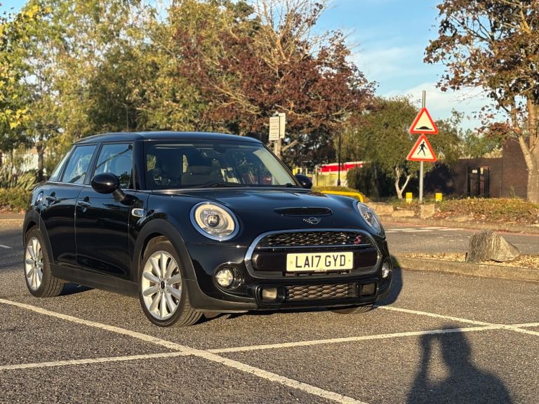 Mini, HATCHBACK, Hatchback, 2017, Semi-Auto, 1995 (cc), 5 doors