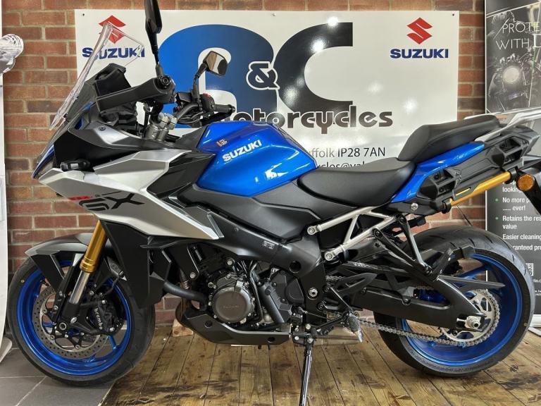 Suzuki GSX-S1000GX+ , Triton Blue with Panniers
