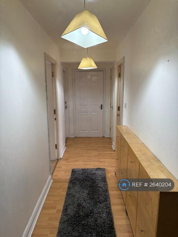 1 bedroom in Albatross Close, London, E6 (#2640204)