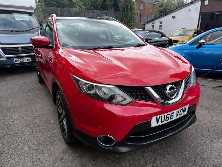 2016 Nissan Qashqai 1.6 dCi Tekna 2WD Euro 6 (s/s) 5dr HATCHBACK Diesel Manual