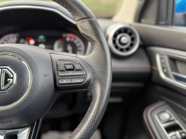 2020 MG MG HS 1.5 T-GDI Exclusive SUV 5dr Petrol Manual Euro 6 (s/s) (162 ps) ESTATE Petrol Manual