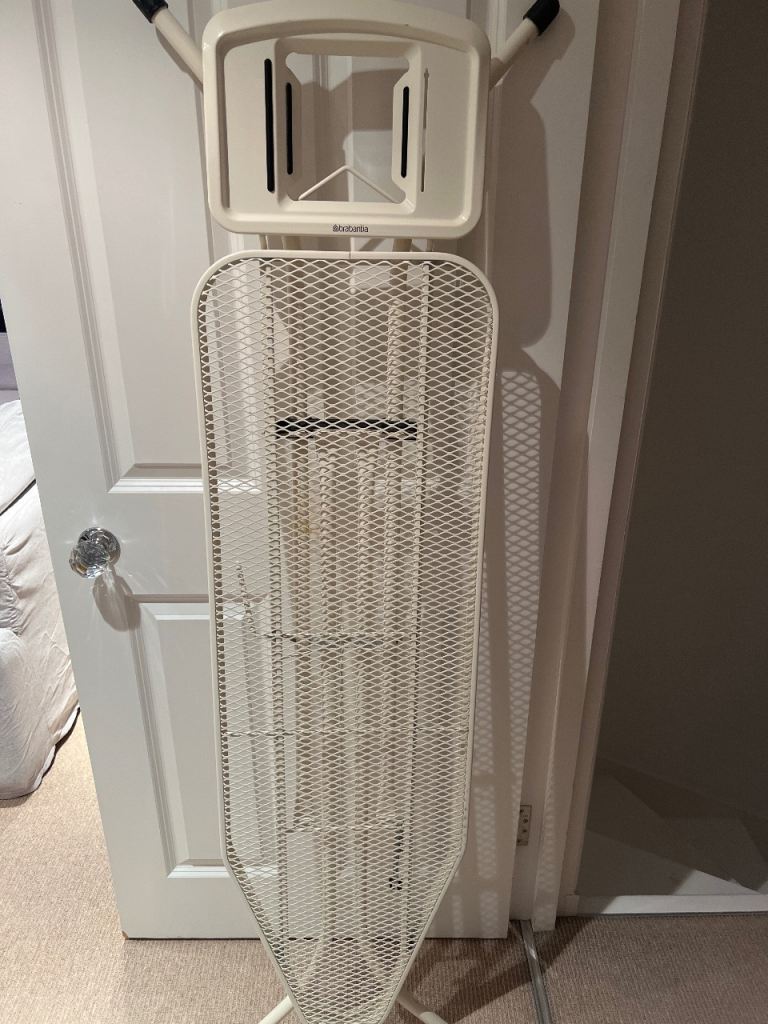 Brabantia Ironing Board size B