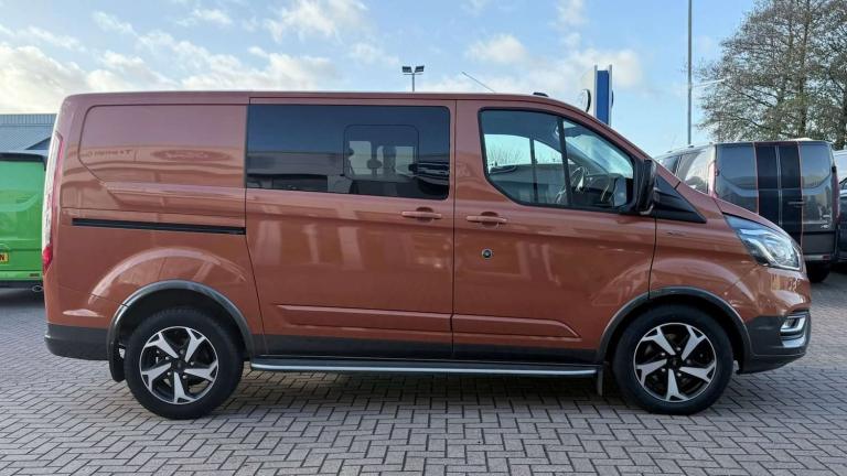 2023 Ford Transit Custom 2.0 EcoBlue 170ps Low Roof D/Cab Active Van Auto PANEL VAN DIESEL Automatic
