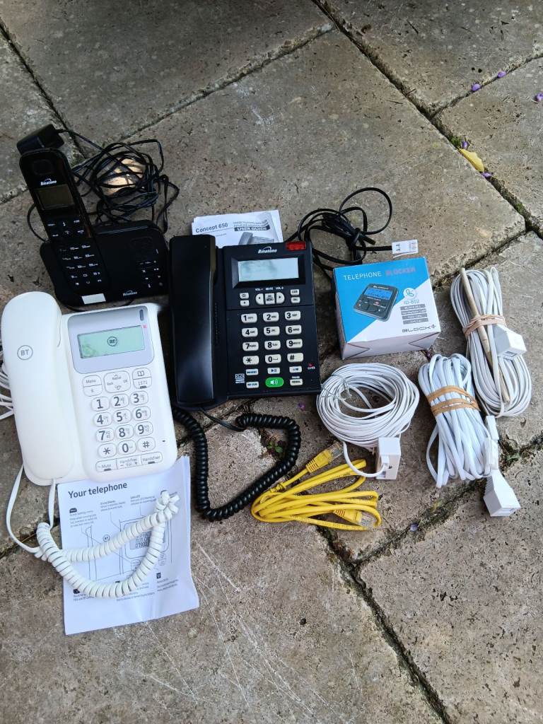 Assorted telephones & leads 