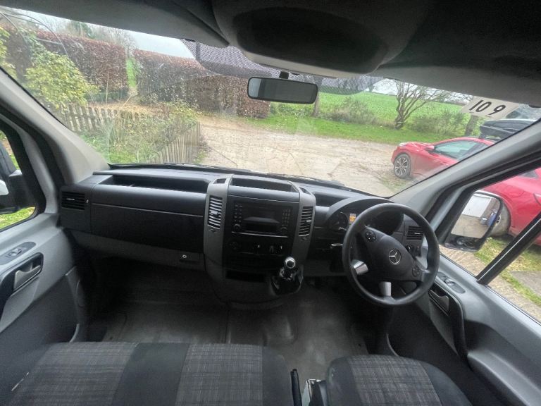 Mercedes-Benz Sprinter Luton van 2015