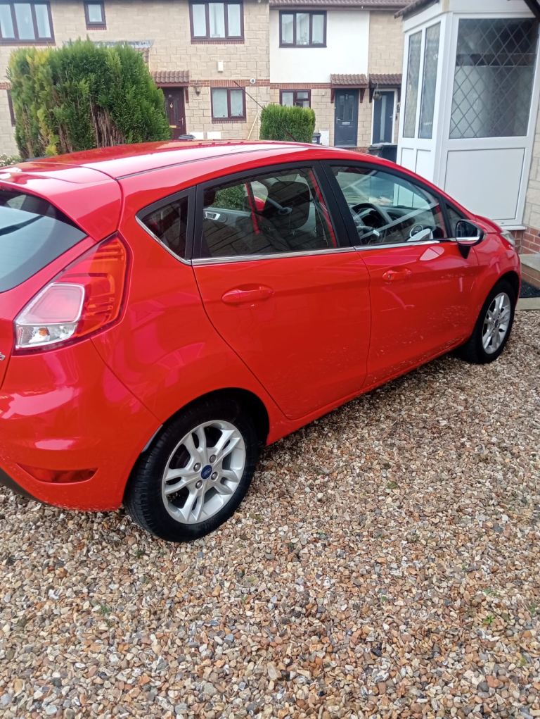 Ford, FIESTA, Hatchback, 2015, Manual, 1241 (cc), 5 doors