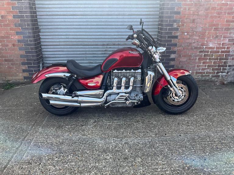 2004 TRIUMPH ROCKET III - CUSTOM PAINT !!