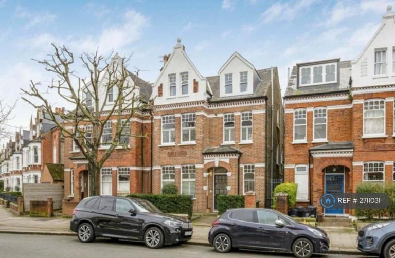 1 bedroom flat in Ritherdon Road, London, SW17 (1 bed) (#2711031)