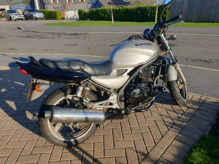 Kawasaki, ER, 2003, 498 (cc)