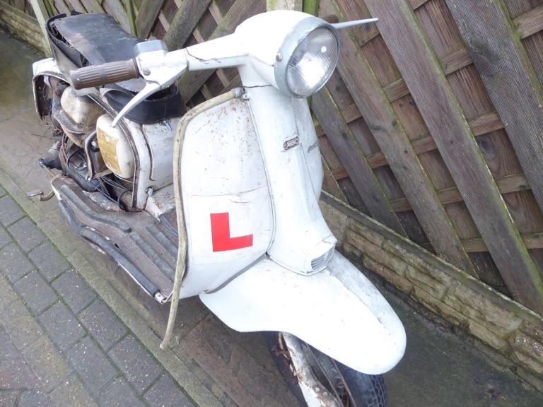 LAMBRETTA LI 150 RESTORATION PROJECT ALL NUMBER PRESENT