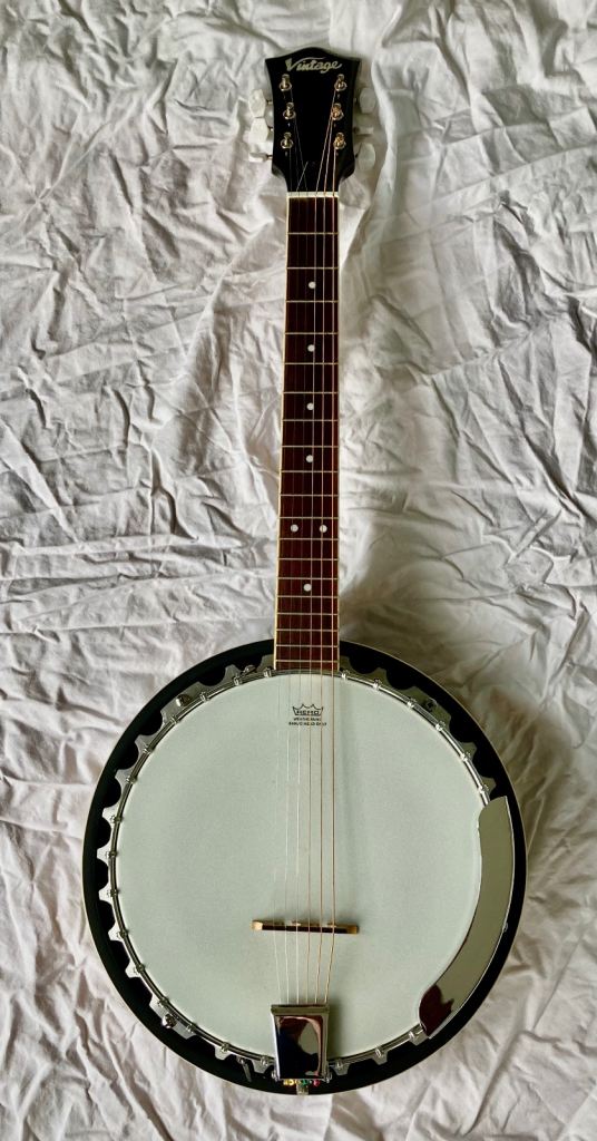 Banjitar / 6 string banjo/guitar
