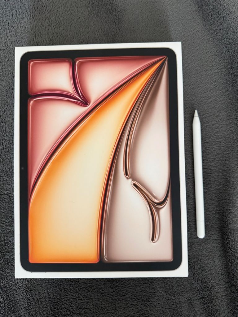 iPad Air 11-inch M3 + Apple Pencil – 100% Battery Health
