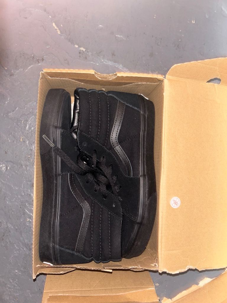 Unisex vans size 4 