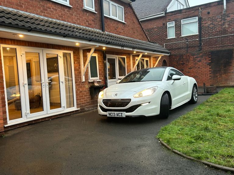 Peugeot, RCZ, Coupe, 2013, Semi-Auto, 1598 (cc), 2 doors