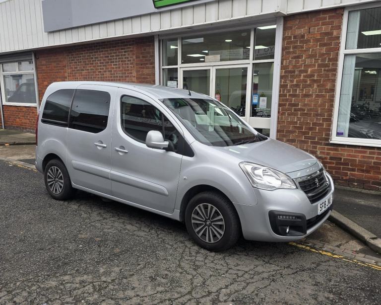 Peugeot Partner HORIZON RE BLUE HDI S/S