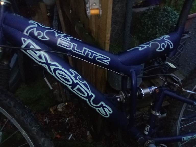 image for Mountain bike duel suppention 26 inch wheels