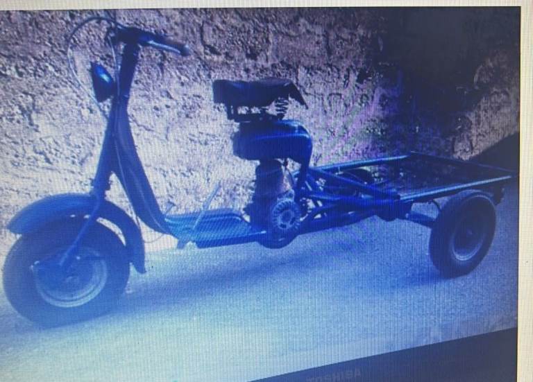 LAMBRO FD125 FIFTIES 3 WHEELER FOR RESTORATION OR PARTS