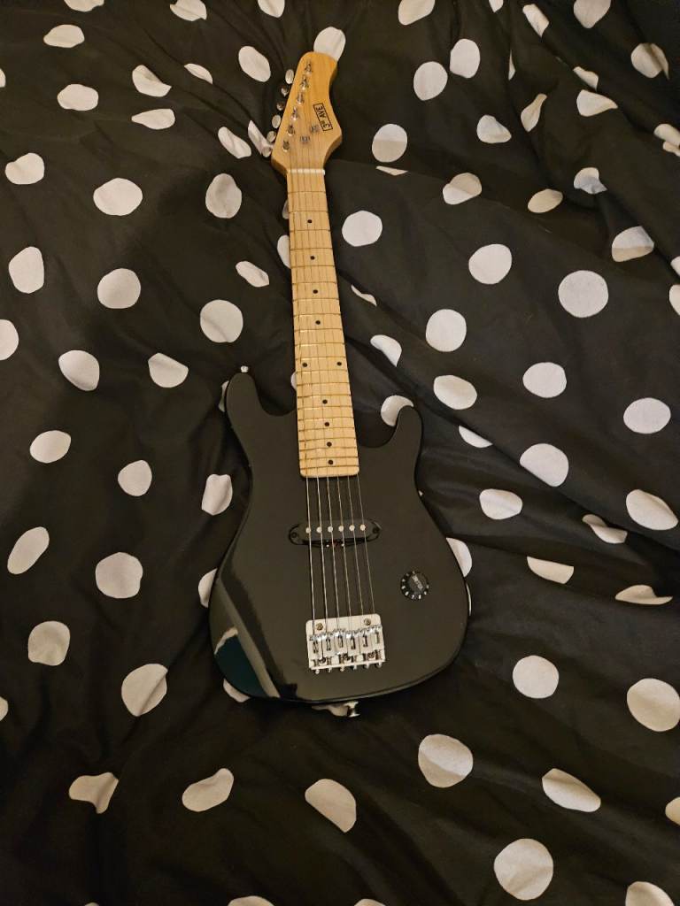 Stagg Black Electric Guitar – Good Condition