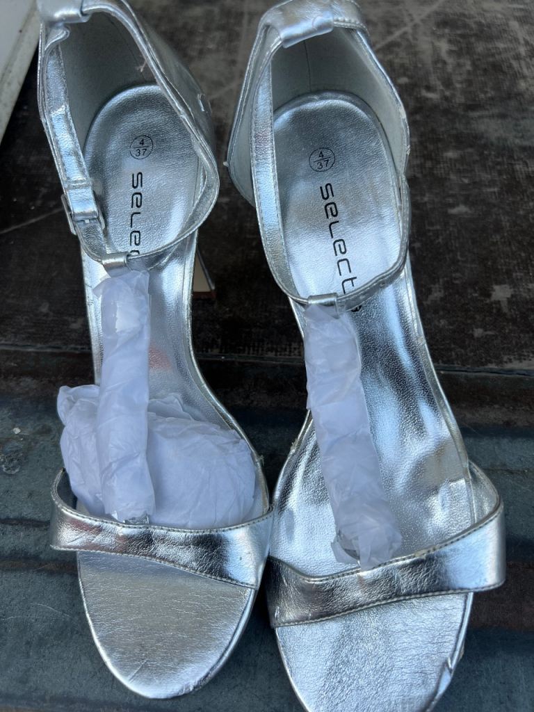 Brand New High Heels – Size 4