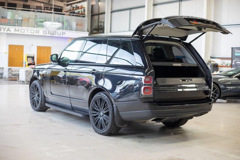 2019 Land Rover Range Rover 4.4 SDV8 Vogue 4dr Auto ESTATE DIESEL Automatic