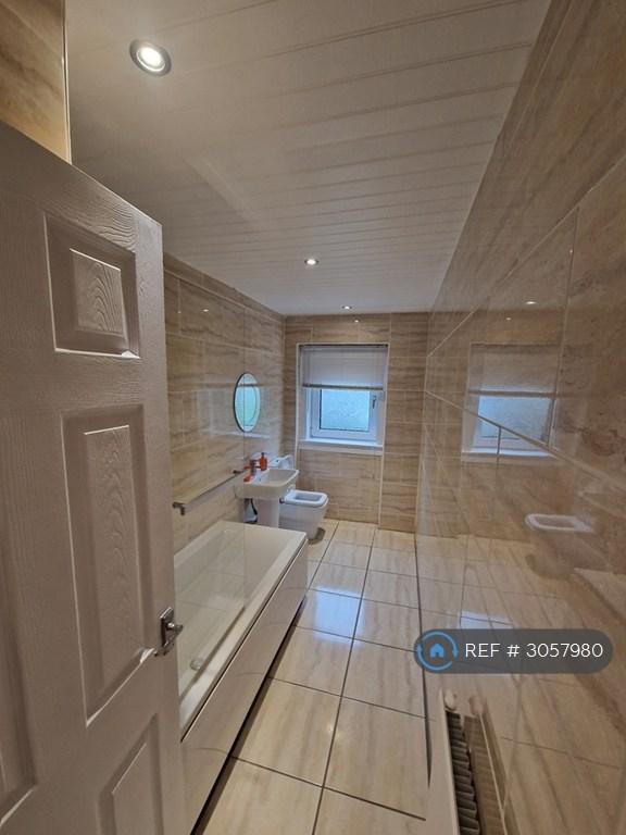 3 bedroom flat in Bagnell Street, Glasgow, G21 (3 bed) (#3057980)