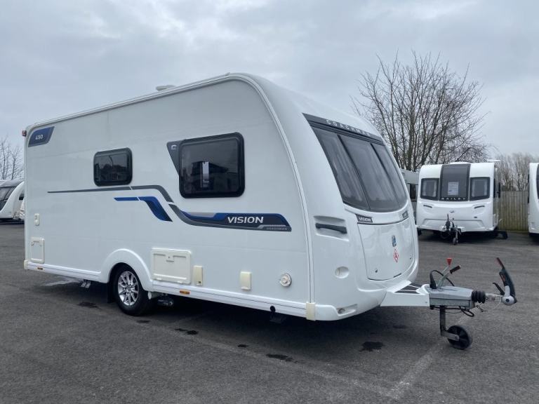 2016 COACHMAN VISION 450 LUXURY 2 BERTH TOURING CARAVAN