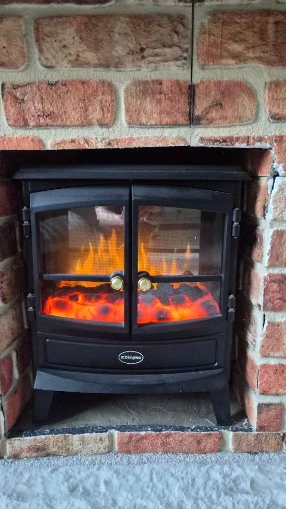 Dimplex Electric Stove Fireplace Heater - Black, Good Condition