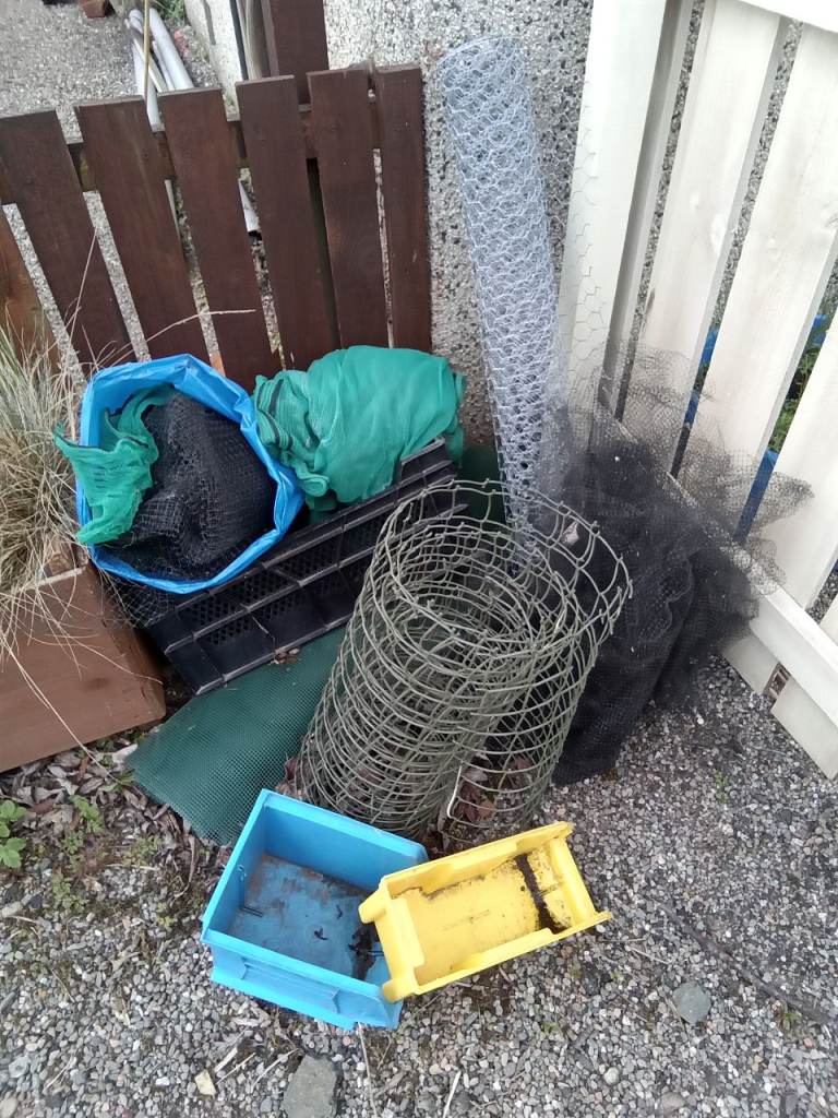 Free plant pots, etc