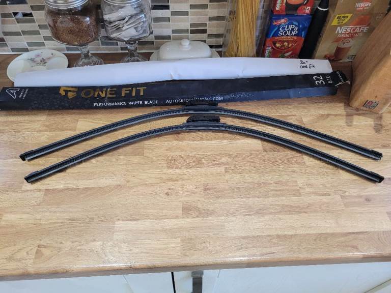 Wiper blades-One fit 30" & 32"