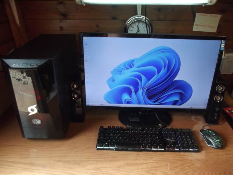 STORMFORCE GAMING COMPUTER  FULL SET UP