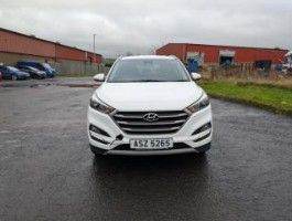 2017 Hyundai Tucson 1.6 GDI Drive se  mot one year  73459 miles