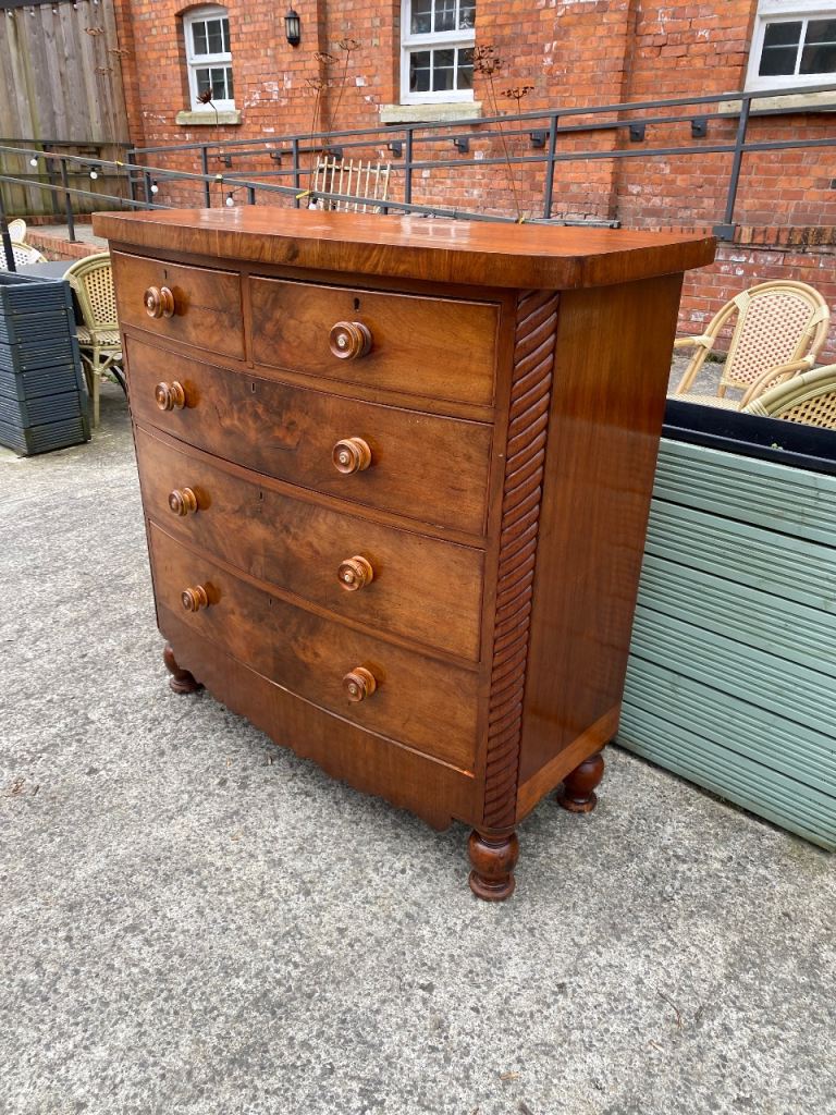 Large Bow Fronted Antique Flamed Mahogany Chest of Drawers