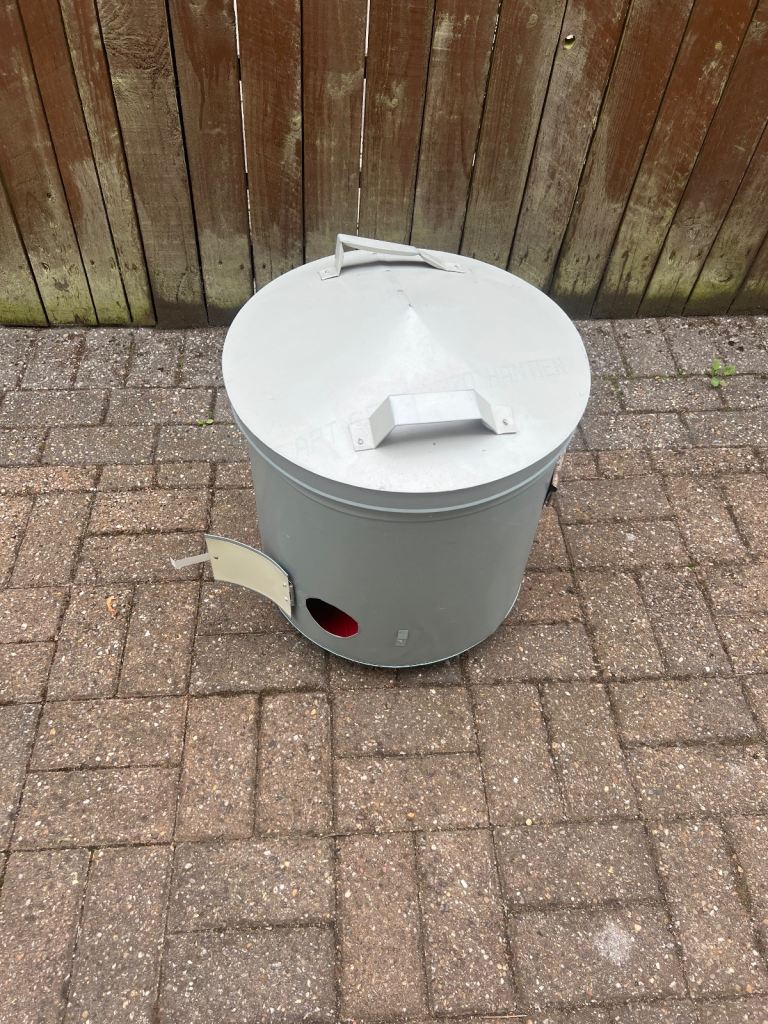 Small tandoor oven for home garden 