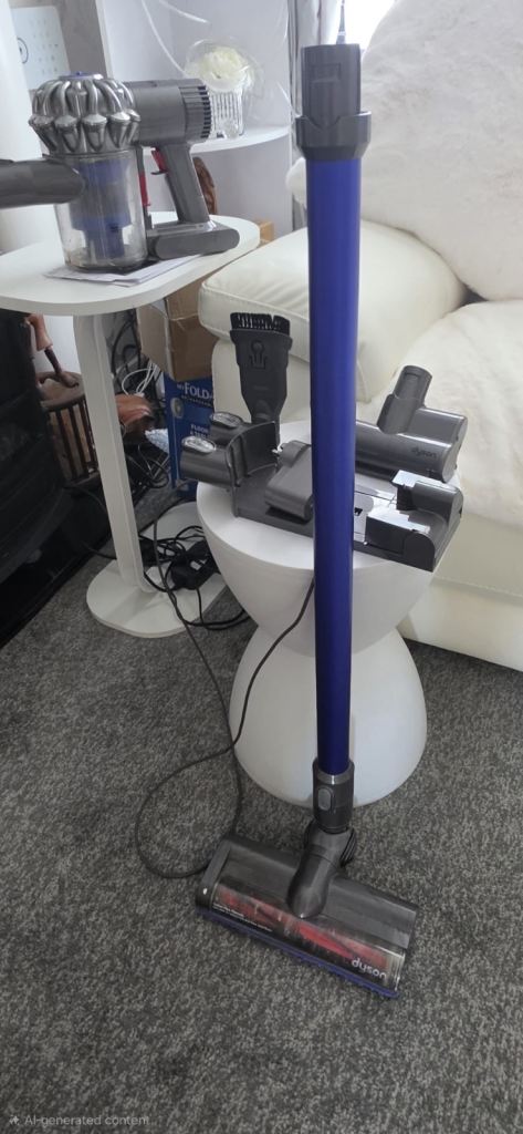 Dyson V6 Cordless Vacuum Cleaner with Accessories