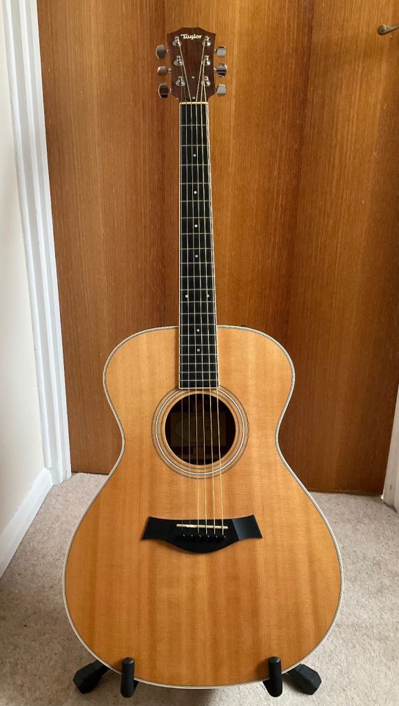 Taylor GC4 Left Handed acoustic guitar for sale