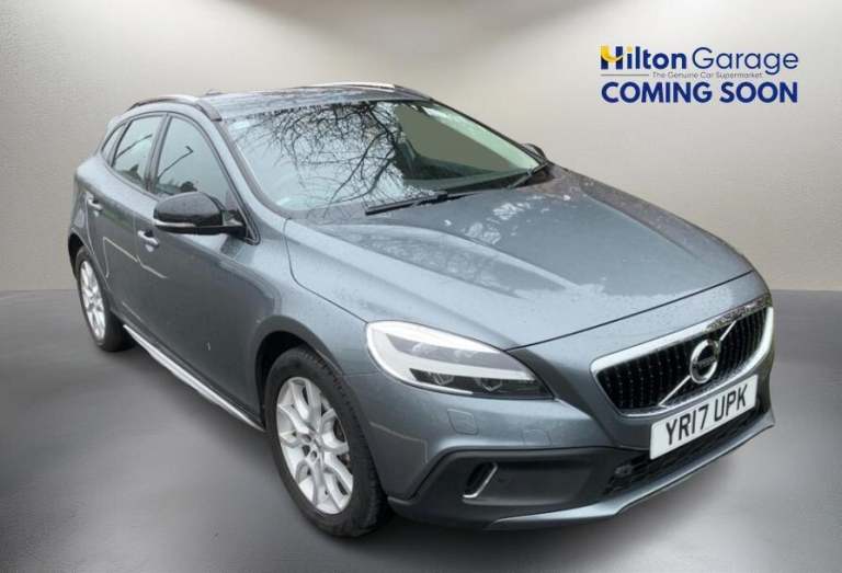 Volvo V40 Cross Country 1.5 T3 Pro Hatchback 5dr Petrol Auto Euro 6 (s/s) (152 ps) Petrol Automatic