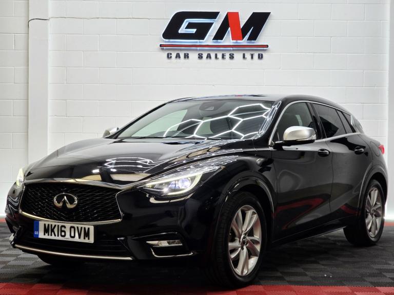 INFINITI Q30 1.5 d Business Executive 2016