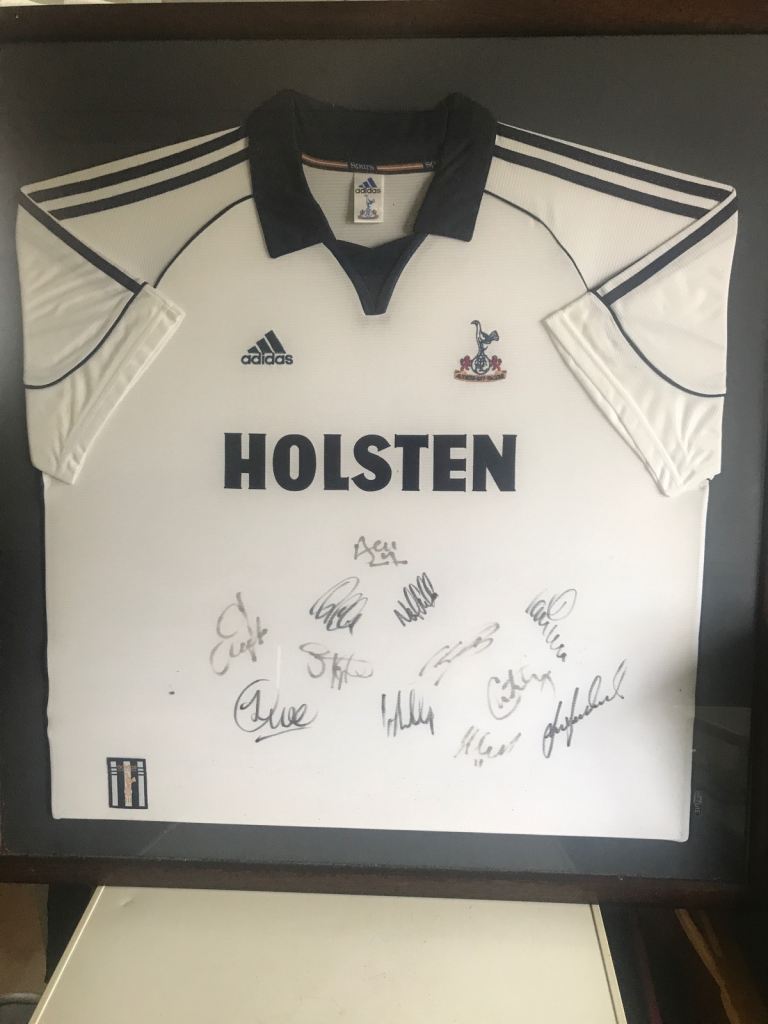 Tottenham hotspur signed football shirt 