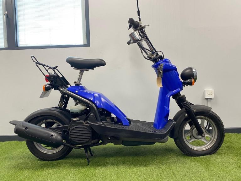 2002 JDM Honda Bite 50 lightweight scooter